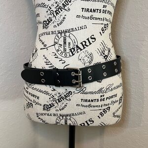 Divided H&M Black Belt with Silver Buckle Double Grommet Double Prong Size Med